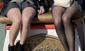 【朗報】夏のディズニー、えっちすぎる