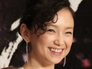 【画像】永作博美(51)さん、突然『キテ』しまう