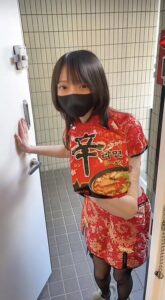 【画像】隣の女の子ｶﾞﾁｬ「ラーメン作りすぎちゃって、良かったら」←これ