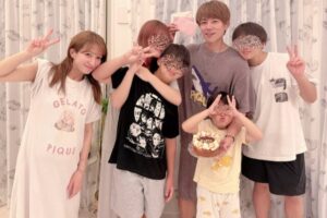 【画像】辻ちゃんの娘（17）、へそピ公開ｗｗｗｗｗｗｗｗｗｗｗ