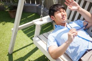 【画像】紫外線100％カットの服、どう見ても人類が外出するための最終形態ｗｗｗｗｗｗｗ