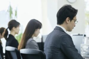 市役所の公務員さん、公務中に遊んでいたwwwwwwwww