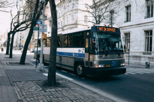【悲報】バスで両替した俺、運転手に怒られる