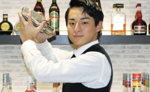 令和のバーテンダー、ウケを狙いすぎてしまうwwwwwww