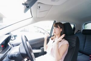 【動画】え？ちょっと待って？なんで私が事故るの？私女性なんですけどぉぉぉ！