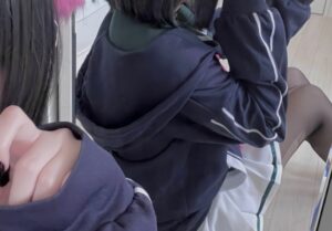 【画像】幼児体型の女さんのコスプレ、えっちだけどちょっと危ないｗｗｗｗｗｗｗｗ