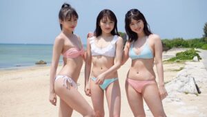 【画像】エロカメラマン、アイドル3人の水着のパ●ツを交換するよう要求してしまう