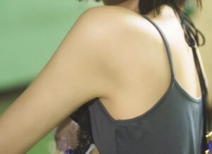 【画像】『顔は及第点だが乳は主席』な女の子wwwwwww