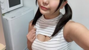 【画像】浮気がバレたワイ、爆乳の彼女にパイズリでお仕置きされる