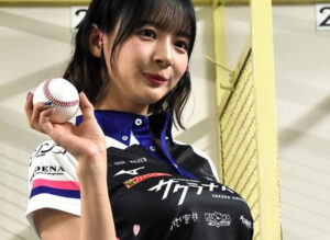 【画像】岡田紗佳さん(31)のパンチラ始球式ｗｗｗｗｗｗｗｗ