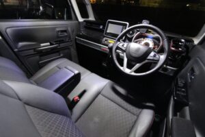 【悲報】車の中でシコっていた男性、終わる