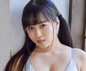 【画像】ガチでムチムチな女がCalvin Kleinを着用した結果wwwwww