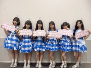 【画像】誰とセ●クスしたいかガチで意見が分かれるまんさん六人組、発見される