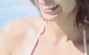 【画像】自分の武器がまだ分かっていなさそうな女子高生wwwwwww
