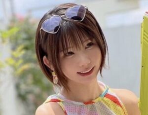 この『えなこ』と激しい正常位したいやつ、おる？wwwwwwwwww