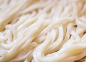 【画像】丸亀製麺、これだけ食べてたったの2000円wwwwwwwwwww