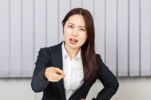 女上司（29）「ワイ君…あの…字はもうちょっと綺麗に書こうね…？」ワイ（26）「ｱｯｽ…」