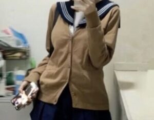 おっぱい以外完璧な女子高生、発見されてしまう【画像あり】