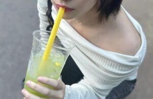 【画像】女子プロレーシングドライバーさん(19)、自分が他より明らかに可愛いことに気付く