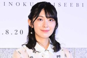 【画像】檜山沙耶(おさや)、メイドさんになり再び弱男に媚びる
