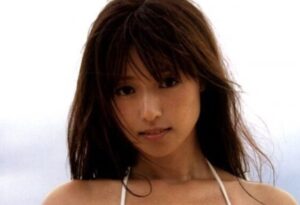 若い頃の深田恭子さんのビキニショット、エッッッッッッッッ