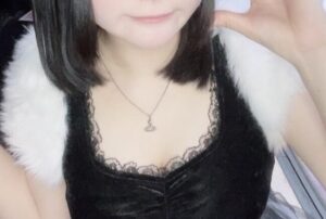 17歳の地下アイドル、乳房がドデカすぎるwwwwwwwww