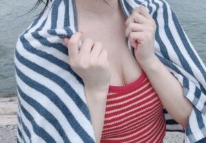 【速報】ハロプロで最もえっちな太ももを持つ女、妖艶すぎるwwww