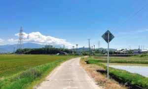 都会の人｢本物の田舎は空気が美味しいな～｣ ← これ