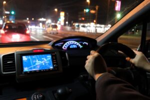 ３大運転中の独り言「ここのコンビニ潰れたんや？」「おっぱいデッカ！！」