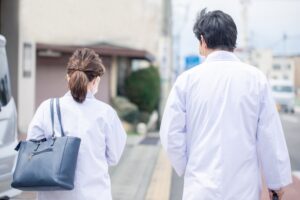 【悲報】看護師さん、世の中の男を絶望の淵に落としてくる