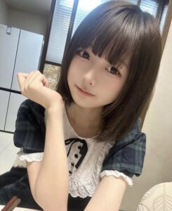 【画像】内心引きつつも結果お前らが好きなタイプの女ｗｗｗｗｗ