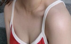 女子高生さん、街中で立ちバック待機してしまうwwwwwwwwwww