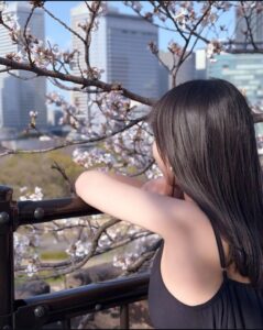 【画像】お●ぱいが大きい女流囲碁棋士さん垢抜けてしまう…
