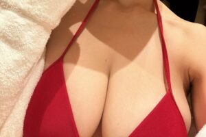プロ野球選手「乳デカいだけで稼げるからいいよな」 爆乳グラドル「・・・！！！」