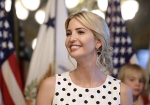 【画像】イヴァンカ・トランプ(43)「こんなおばさんでいいの…？」