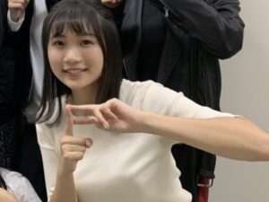 【画像】YOASOBIのikuraじゃない方、道を間違える