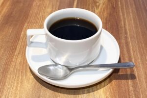 ワイ「１杯１００円の新規コーヒーチェーンを始める！」お前ら「流行らんで」ワイ「事業計画書（スッ」