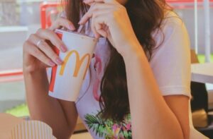 【悲報】マックの新メニュー、もはや意味がわからない