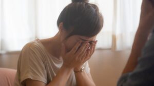 医者「クラミジアだね」女さん「検査しなくてもわかるんですか？」医者「だって臭いもん」→結果