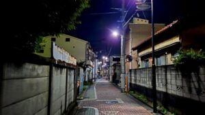 【画像】深夜徘徊しててこんな紙袋を拾ったらｗｗｗｗｗｗｗｗ