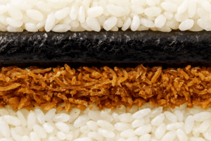 世界三大のり弁当の海苔と飯の間に挟むもの