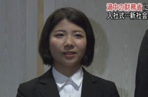 【画像】ファミマ新入社員『会社に行くのが面倒だと思うことは個性』