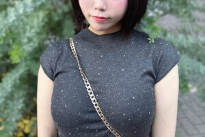 【画像】こういう女のデカ乳ってどういう感触なんだろ
