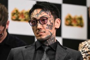 【画像】瓜田純士さん(45)、お前らに響きそうな名言を書く