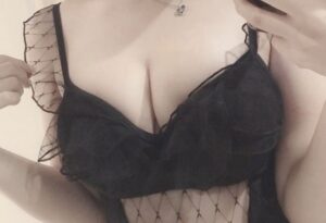 【画像】顔100点、お乳120点の恵体アイドルwwwwwwwww