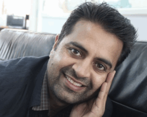 【動画】陽キャさん、1台のバイクで4人の移送に成功wwwwwww