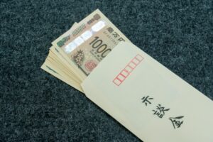 【怒報】上司に「臭い」連呼されたワイ、9万円で和解するも93100円が振り込まれる