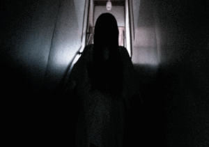 【動画】チー牛の配信者、「年収煽り」に失敗して暴漢にボコされる