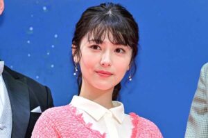 【画像】浜辺美波の愛車、レベチｗｗｗｗｗｗｗｗｗｗｗｗｗｗ