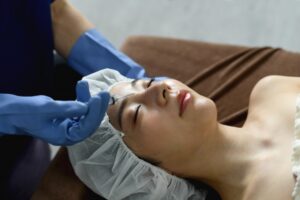 【画像】整形女子さん、漫画のような鼻を手に入れるｗｗｗｗｗｗｗｗｗｗｗｗ